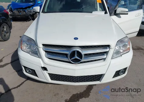 2010 Mercedes-Benz Glk 350 4Matic z USA, uszkodzony, nr VIN WDCGG8HB9AF457154